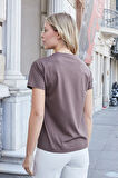 Kadın Sıfır Yaka Kırışmaz Span Karışımlı Şık Kısa Kol Likralı T-shirt Bluz-Kahve