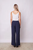 Kadın İpeksi Dokulu Modal Yüksek Bel Yan Cepli Arkası Lastikli Bol Paça Salaş Palazzo Pantolon-Lacivert