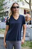 Kadın İpeksi Modal Penye Esnek Kumaş V Yaka Düşük Omuzlu Kısa Kol T-shirt Bluz-Lacivert