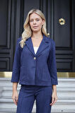 Kadın Yakalı Rahat Kesim Uzun Kol Hafif Likralı Süet Kumaş Düğmeli Cepli Blazer Ceket-Lacivert