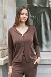 Kadın Esnek İpeksi Modal Kumaş V Yaka Uzun Kol Düğmeli Ceket-Kahve