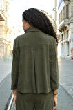Kadın Fitilli Kadife Kumaş Yakalı Cep Kapaklı Uzun Kol Arkası Pili Kaşeli Rahat Kesim Ceket-Haki