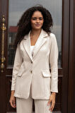 Kadın Esnek Kalın Kumaş Yakalı Cep Kapaklı Uzun Kol Çift Düğmeli Blazer Ceket-Krem