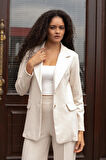 Kadın Esnek Kalın Kumaş Yakalı Cep Kapaklı Uzun Kol Çift Düğmeli Blazer Ceket-Krem