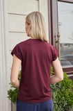 Kadın İpeksi Kumaş Geniş Sıfır Yaka Kısa Kol Tshirt Bluz-Bordo 