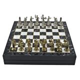 GiftHome Orta Boy Metal Yunan Satranç Takımı Parlak ve Mermer Desenli Sandıklı MDF Tahtası (36x36x6 cm.)