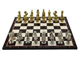 GiftHome Battal Boy Metal İNGİLİZ Satranç Takımı Parlak ve Katlanır Ceviz Desenli MDF Satranç Tahtası (43X43 cm.)