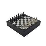 GiftHome Orta Boy Premium Black Metal Klasik Satranç Takımı ve Mermer Desenli Sandıklı MDF Tahtası (30X30X6 cm.)