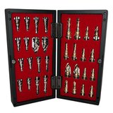 GiftHome Pocket Serisi Küçük Boy Metal Parlak Taş ve Mermer Desenli Kutulu Klasik Satranç Takımı (13,5 X 13,5 cm.)