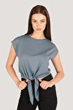 P-004933 - Kadın Basic Önden Bağlamalı Kısa Kollu Örme T-Shirt - GRİ MAVİ