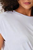 P-004933 - Kadın Basic Önden Bağlamalı Kısa Kollu Örme T-Shirt - OPTİK BEYAZ