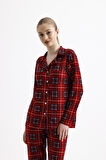 Kadın Süet Önden Düğmeli Pijama Takımı | Ekose Kırmızı - Lacivert