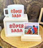 Süper Baba Tasarımlı Kutulu Kupa Ve Ahşap Fotoğraf Tutucu Set