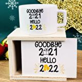 Güle Güle 2023 Merhaba 2024 Yılbaşı Tasarımlı Kutulu Kupa