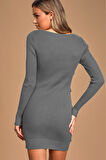 Kadın Geniş Yaka Uzun Kol Yandan Düğme Detaylı Gri Triko Elbise
