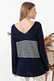 Kadın Lacivert V Yaka Uzun Kolllu Çizgi Detaylı Kazak