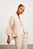 Fiyonklu Müslin Kumaş Kimono Bej Bluz