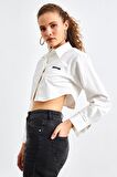 Düğme Detaylı Vatkalı Crop Beyaz Kadın Gömlek