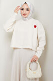 Kalp Detaylı Crop Kazak Krem HM2632
