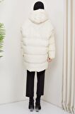Kraşlı Oversize Dolgulu Mont Krem HM2316