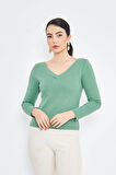 Yeşil Kadın Derin V Yaka Uzun Kollu Fit Kesim Bluz - 2465