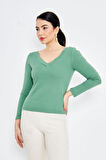 Yeşil Kadın Derin V Yaka Uzun Kollu Fit Kesim Bluz - 2465