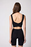 Kadın Siyah Sırtı Çapraz V Detaylı Likralı Crop Büstiyer - 2514