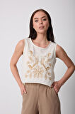 Kadın Ekru Müslin Keten Önü Nakışlı Tasarım Crop Bluz - 2521