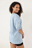 Amida Mavi Kolları Etnik Nakışlı Oversize Kısa Kollu Kadın T-shirt- 2406