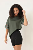 Amida Yeşil Kolları Etnik Nakışlı Oversize Kısa Kollu Kadın T-shirt- 2406