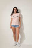 Açık Pembe Önü Kırlangıç Nakışlı Yazılı Bisiklet Yaka Kısa Kollu Kadın T-shirt- 2420