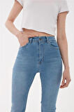 Paçası Yırtmaçlı Denim Pantolon Mavi