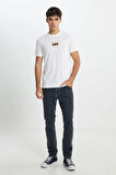 T-shirt White