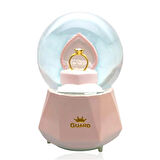 Müzikli Renk Değişiren Işıklı Kar Püskürtmeli Yüzük Tasarımlı Kar Küresi