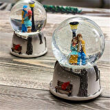 Işıklı Müzikli Sevgi Temalı Çift Orta Boy Kar Küresi