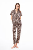 Premium Kadın Pijama Takımı Leopar Desenli Yumuşak Dokulu Kısa Kollu Gömlek Yaka