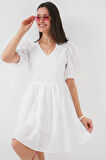 2529 Fistolu Kısa Elbise - Beyaz