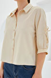 Kol Detaylı Bej Crop Gömlek 20246