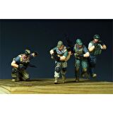 Trumpeter 00419 1/35 Ölçek PMC Saldırı Timi ırak'ta (2005) Figürleri Plastik Model Kiti