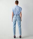 Normal Bel  Yırtık Detaylı Jean