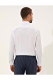 Beyaz Slim Fit Armürlü Gömlek