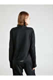 Swoosh Dri-FIT Çeyrek Fermuarlı Siyah Kadın Koşu Üst