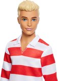 Barbie Fashionistas Ken Bebek Kırmızı Beyaz Polo Tişörtü, Pembe Şortu, Uzun Beyaz Çorapları Ve Spor 