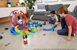 Hot Wheels Monster Trucks Volkanik Alanda Macera Oyun Seti, 4 Yaş Ve Üzeri, Gyl14