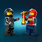 Lego City Go-Kartlar Ve Yarış Sürücüleri 60400-5 Yaş Ve Üzeri Için Yarışçı Minifigürü İçeren Yaratıc