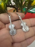 Vintage Violin – Keman Figürlü Gümüş Renk Sallantılı Unisex Küpe