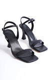 ÜNAL ÖZER Kadın Siyah Cilt Tek Bantlı Bilekten Bağlı Ince Topuklu Günlük Ayakkabı Un001-0316 Siyah