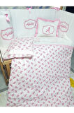 Elit Serisi 60x120 İsimli Bebek Uyku Seti Pamuklu - Pembe Beşik, Nakışlı Yan Korumalık ve Kırlent