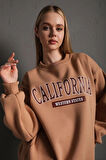 Kadın Vizon Calıfornıa Baskılı Oversize Sweatshirt
