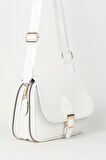 Kadın Yonca Beyaz 4 Cepli Kapaklı Kolon Askılı Fermuar ve Çıt Çıt Kapama El Kol Ve Omuz Çantası